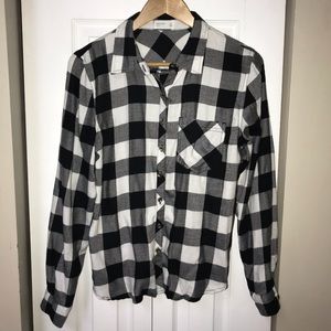 Maurices Black and White Buffalo Plaid Button Up